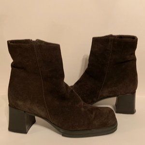 Luciana Romanelli Chocolate Suede Rubber Sole Zip Booties Womens 38 / 7.5 M